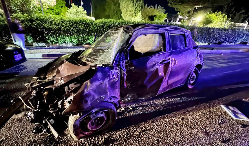 Lefkoşa- Girne ana yolunda üç aracın karıştığı kazada motosiklet sürücüsü yaralandı