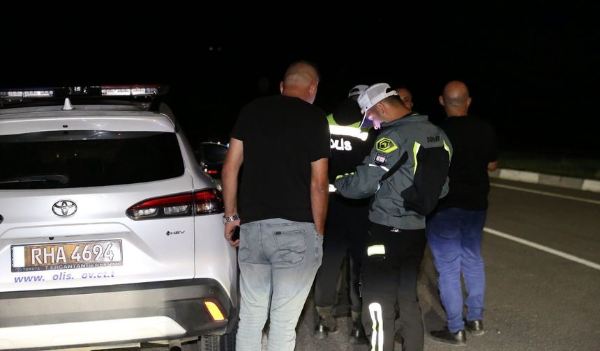 Trafik denetimlerinde 340 sürücü rapor edildi, 18 araç trafikten men edildi